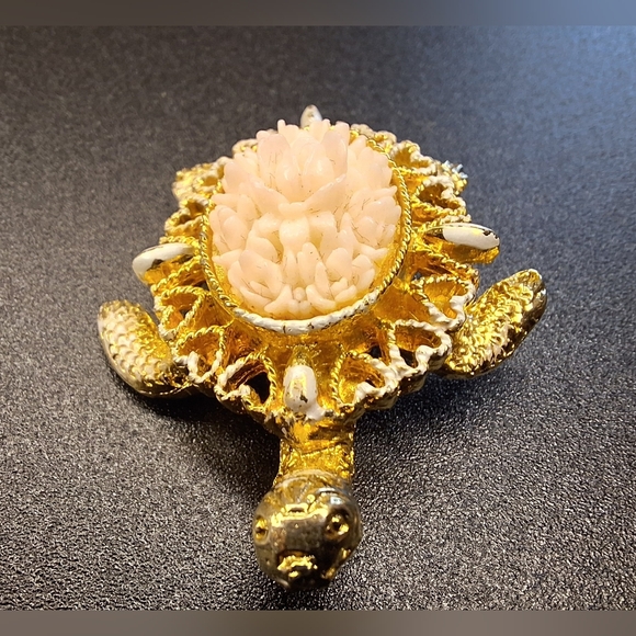 Vintage Gold Turtle Pink Floral Carved Brooch - Picture 2 of 5